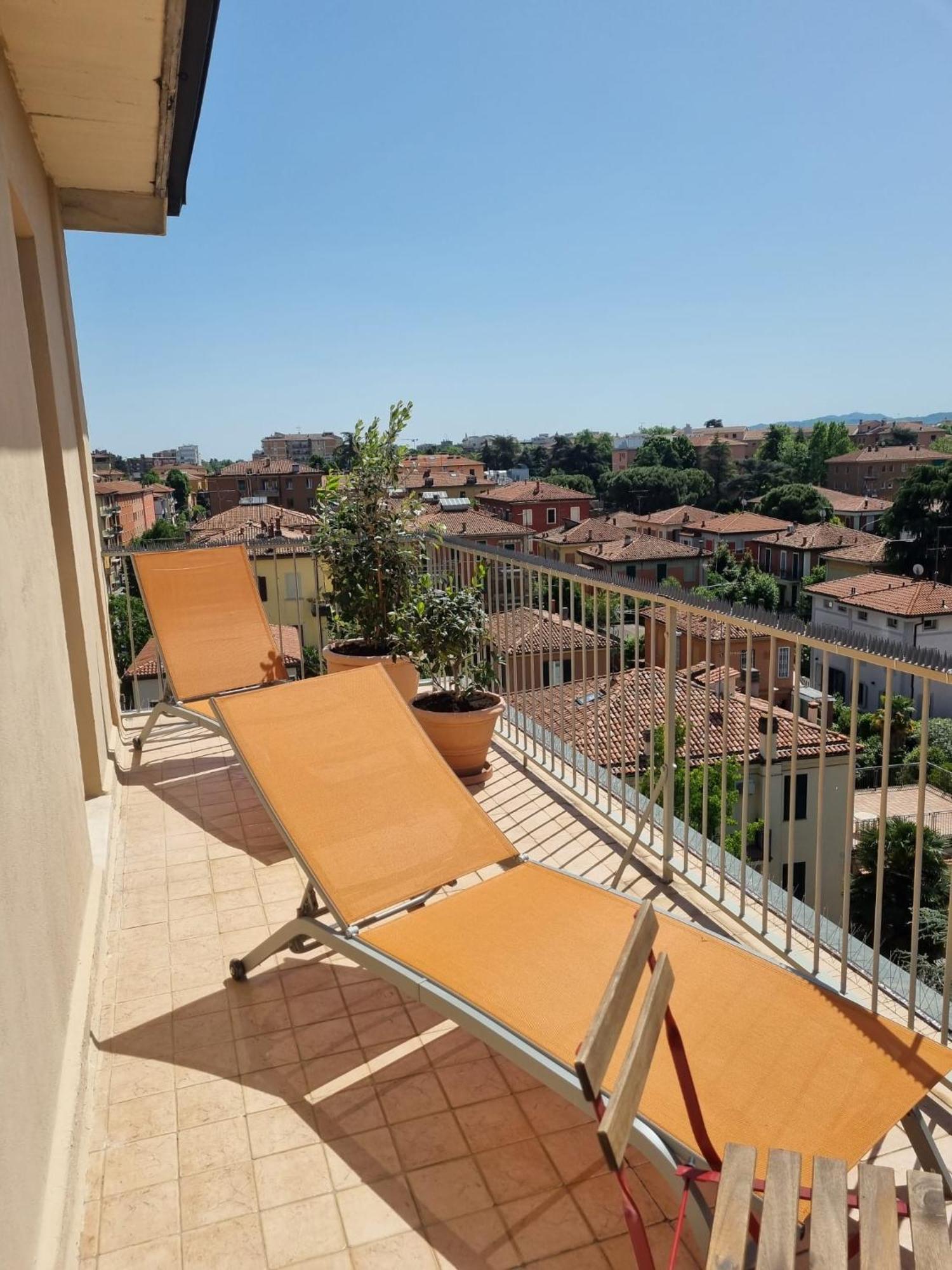Bellavista Panoramic Terrace Appartamento Con Terrazza Zona Sant Orsola โบโลญญา ภายนอก รูปภาพ