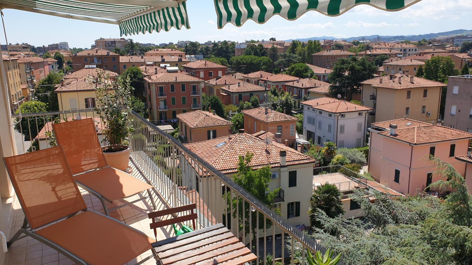 Bellavista Panoramic Terrace Appartamento Con Terrazza Zona Sant Orsola โบโลญญา ภายนอก รูปภาพ